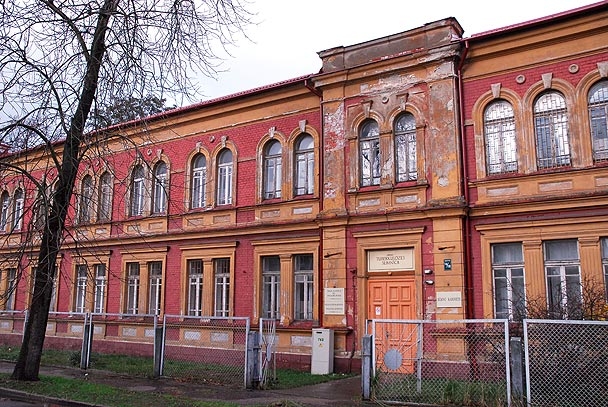 Nenopērk veco slimnīcu