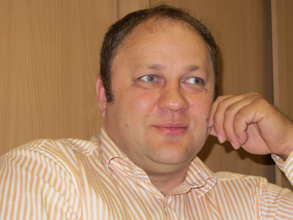 Andris Bišofs: Īpaši jāuzmanās, kad svešinieki sāk piedāvāt konfektītes