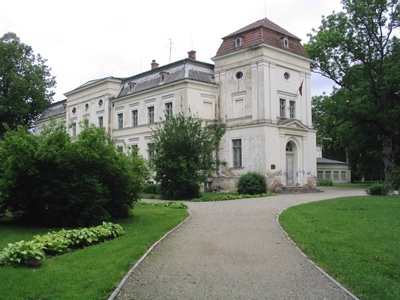 Atjaunos skolu