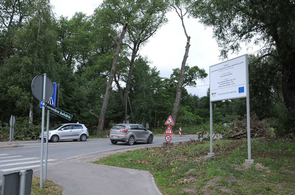 Papeļu vietā nāk apgaismojums