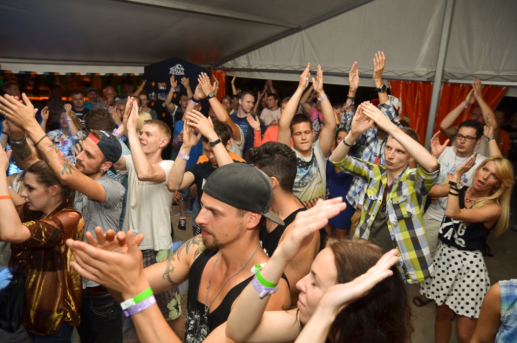 “Shine Fest” turpinās ar dīdžeju setiem un dzīvo mūziku
