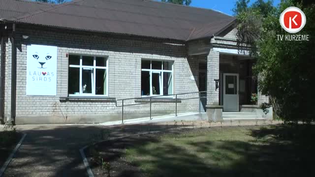 No kāda dzīvokļa policisti izņem lielu skaitu mājdzīvnieku