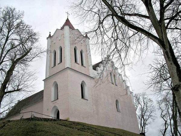 Atvērto baznīcu diena Aizputes novadā