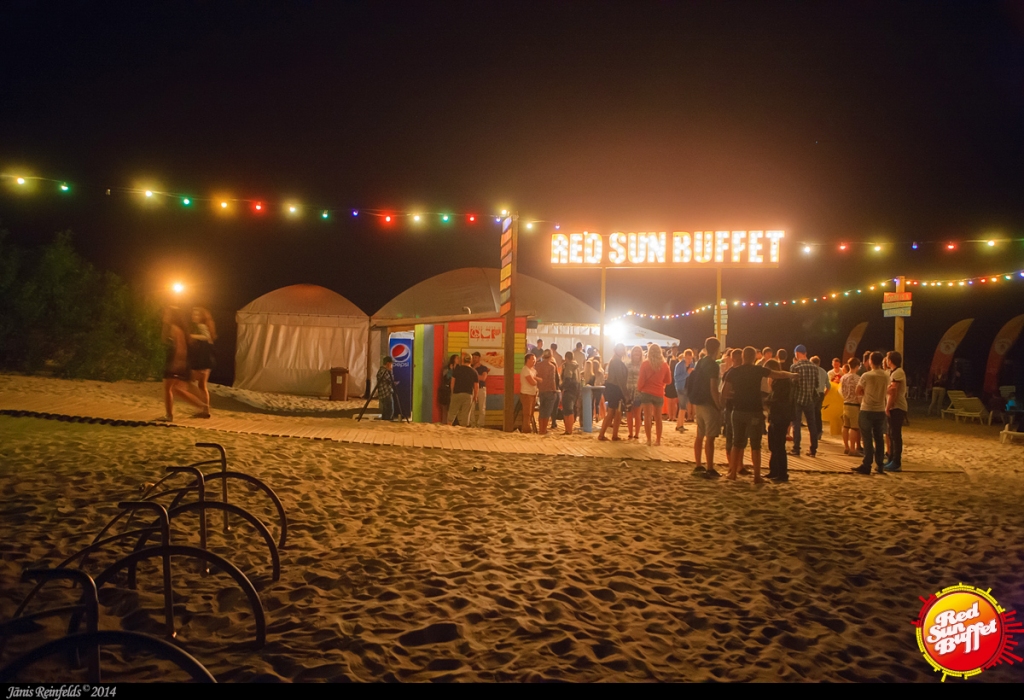 “Red Sun Buffet” uzstāsies mūzikas producents DJ Rudd