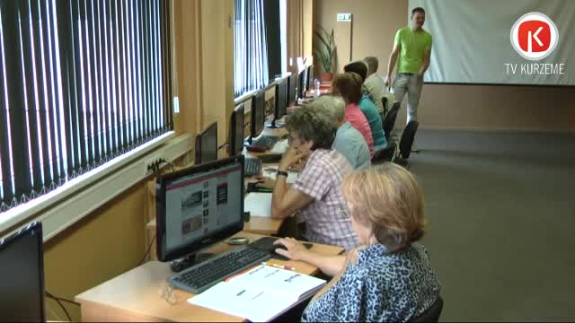 Sākušās senioru datorapmācības projektā “Pieslēdzies, Latvija!”
