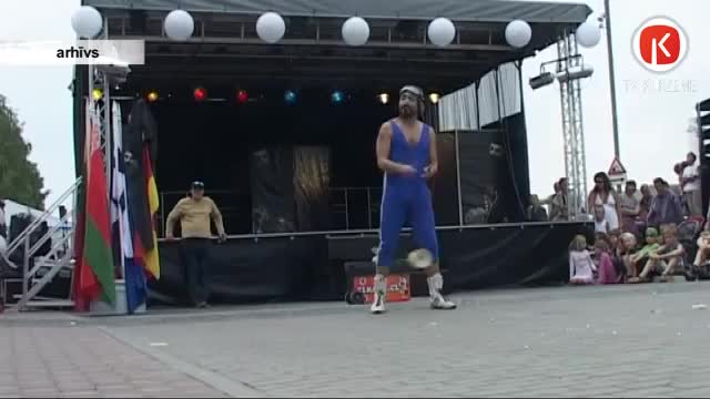 Rožu laukumā – ielu teātru festivāls