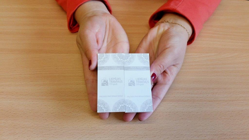 Liepājas tramvaja 115 gadu jubilejā izdod īpaša dizaina braukšanas biļetes