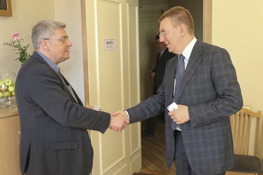 E. Rinkēvičs lasa lekciju LiepU studentiem