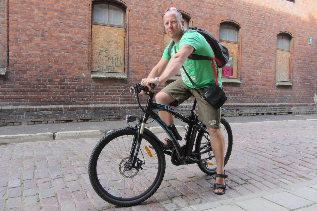 “Velo-redele” testē elektrovelosipēdu