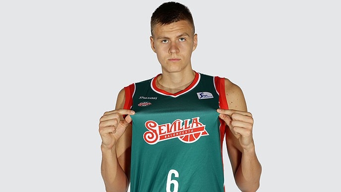 Porziņģis nominēts Gada basketbolista titulam