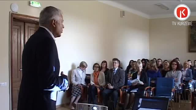 Iepazīstina studentus ar Liepājas attīstības stratēģiju