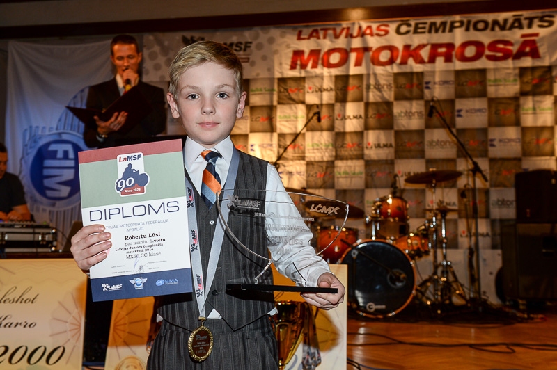 Pamatīga balvu raža ”Motokurzeme” sportistiem
