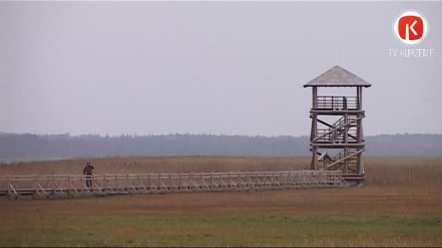 Ņirgājas par Latviju