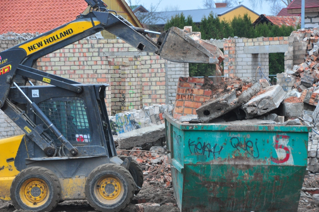 Turpina nojaukt nevajadzīgo