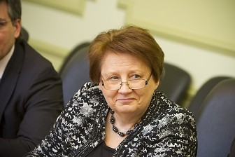 Saeima apstiprina jauno valdību Laimdotas Straujumas vadībā