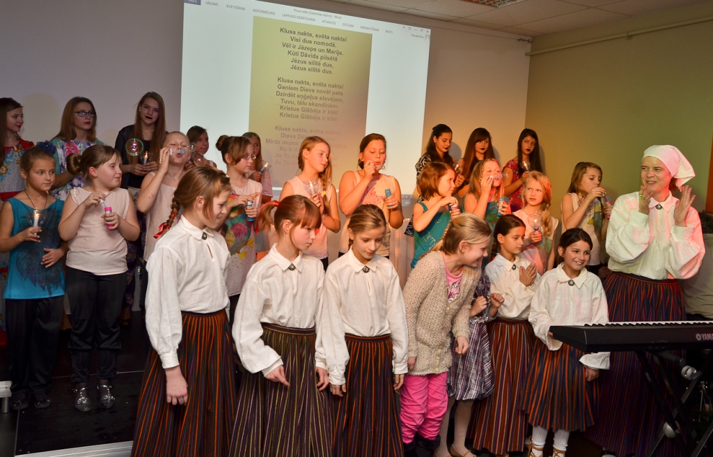 Ziemassvētku koncerts vecākiem BJC “Laumiņa”