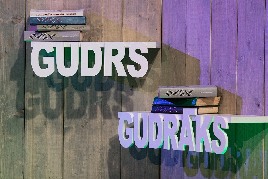 Iekļūst televīzijas spēles finālā