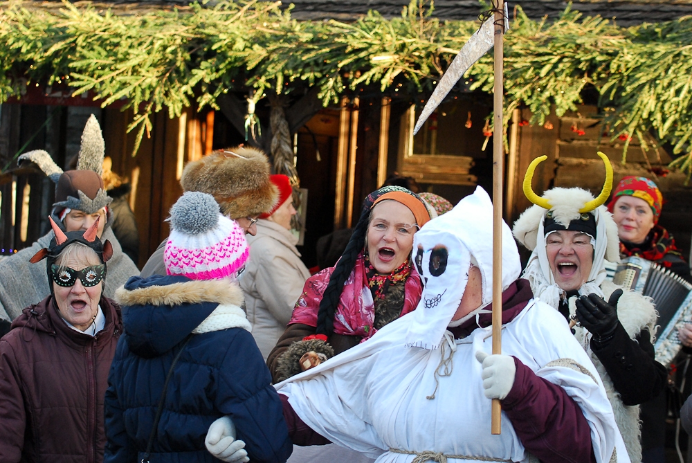 FOTO: Ziemassvētku pasākums Kungu ielas radošajā kvartālā