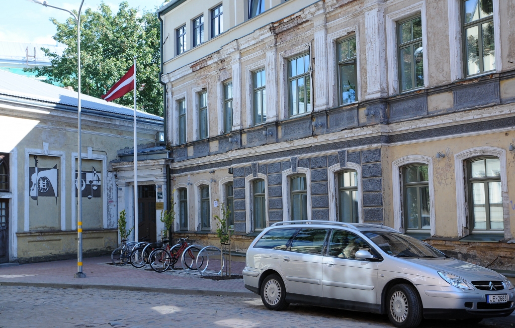 Valdība atbalsta Liepājas Mūzikas un Dizaina un mākslas vidusskolu reorganizāciju