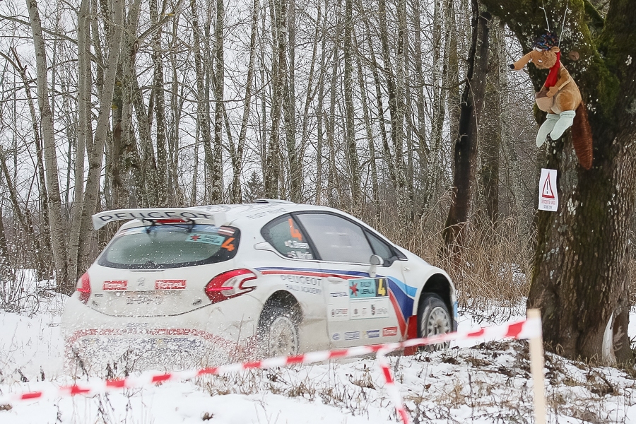Rallija pirmajā dienā ātrākais īrs Kreigs Brīns