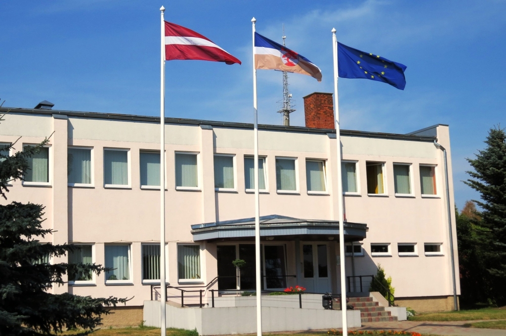 Apstiprina jaunu Bāriņtiesas locekli   