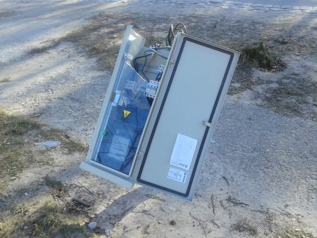 Vandāļi Karostā sabojājuši elektrības sadales kārbu; tā sakārtota