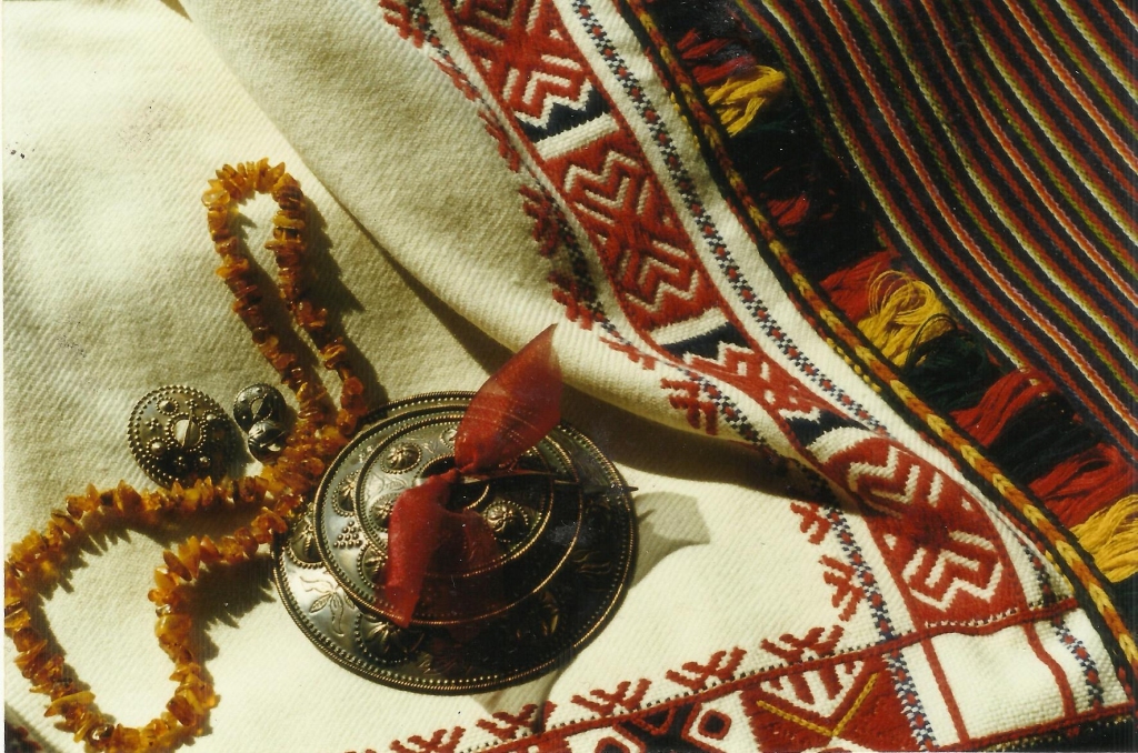 Liepājas muzejā izrādīs Pērkones tautastērpa darinājumus