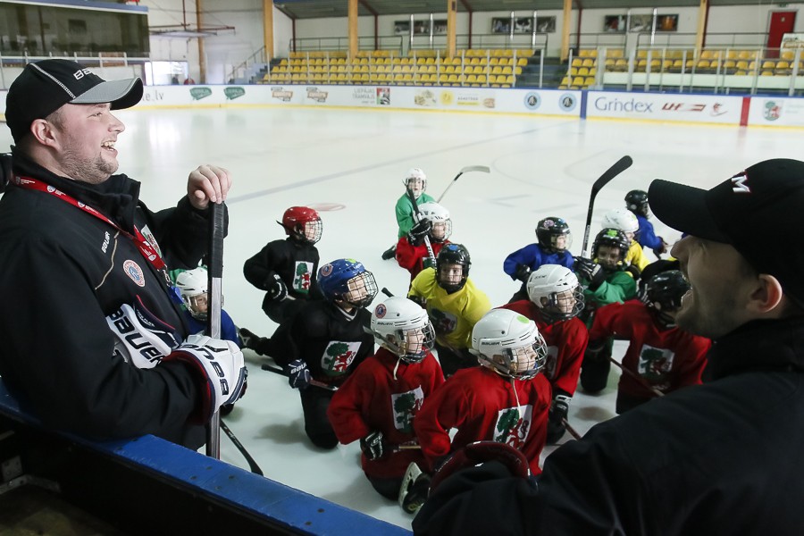 NHL hokejista Āria Brīmaņa meistarklase