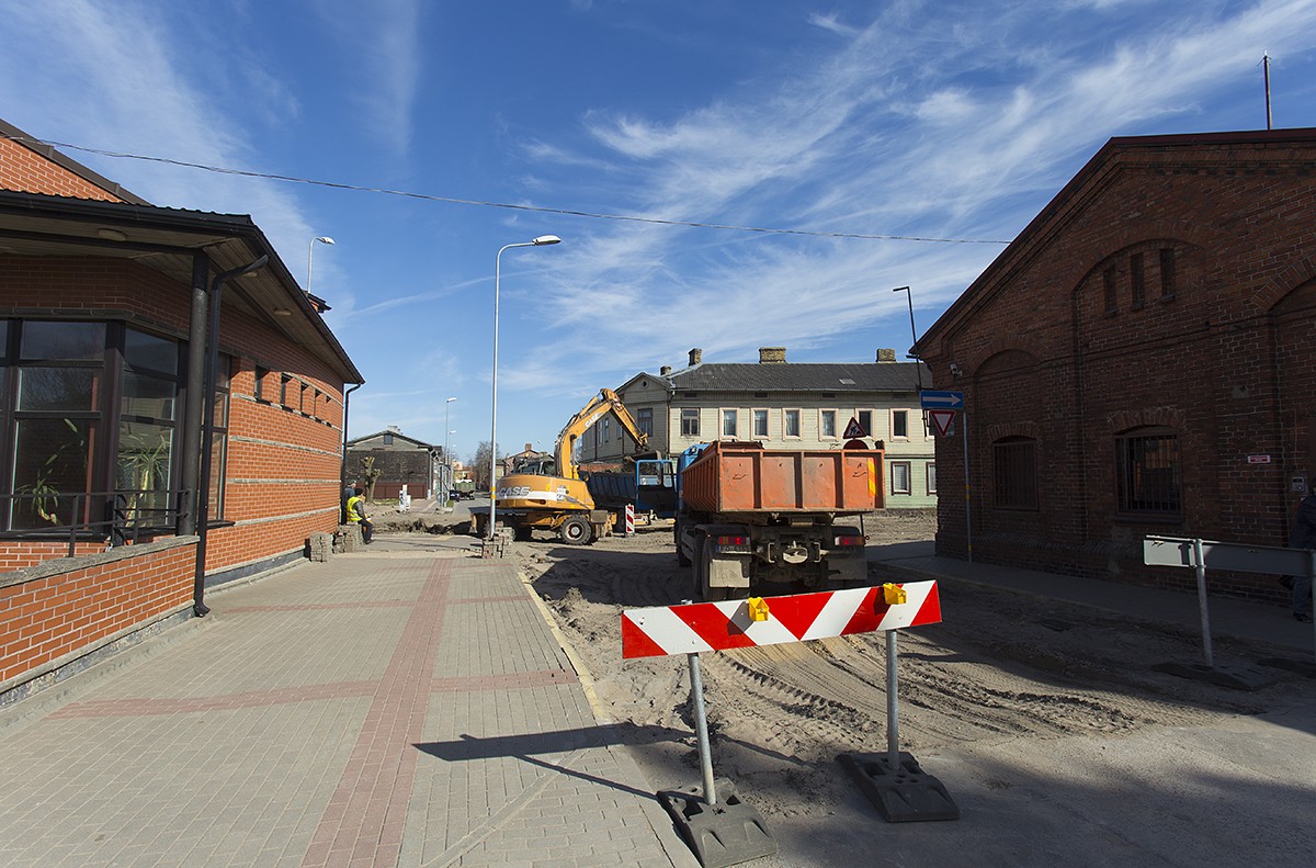 Papildināts – Satiksmei tiks slēgts Ganību un Kungu ielas krustojums
