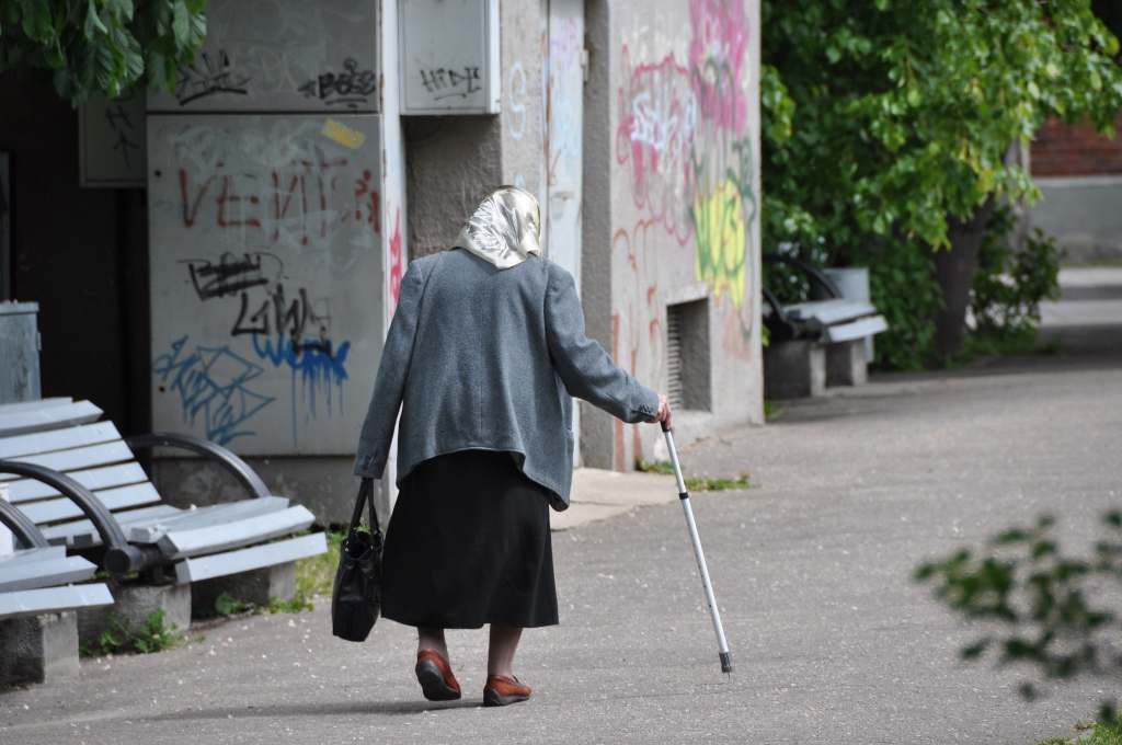 Aicina uzmanīties no viltus sociālajiem darbiniekiem