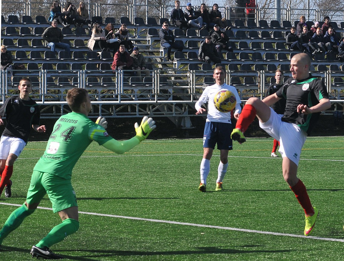 Jelgavniekus pārspēj arī dublieri