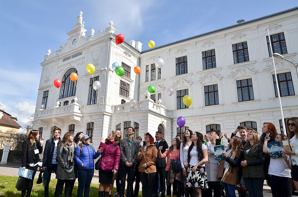 Apbalvoja gada pašpārvaldes un ievēlēja jauno prezidenti