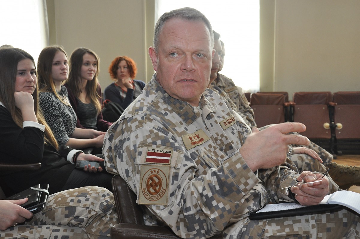 Krustugunīs – militārā apmācība