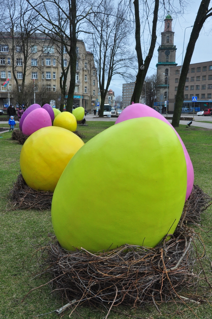 Sola krāšņas un saulainas Lieldienas