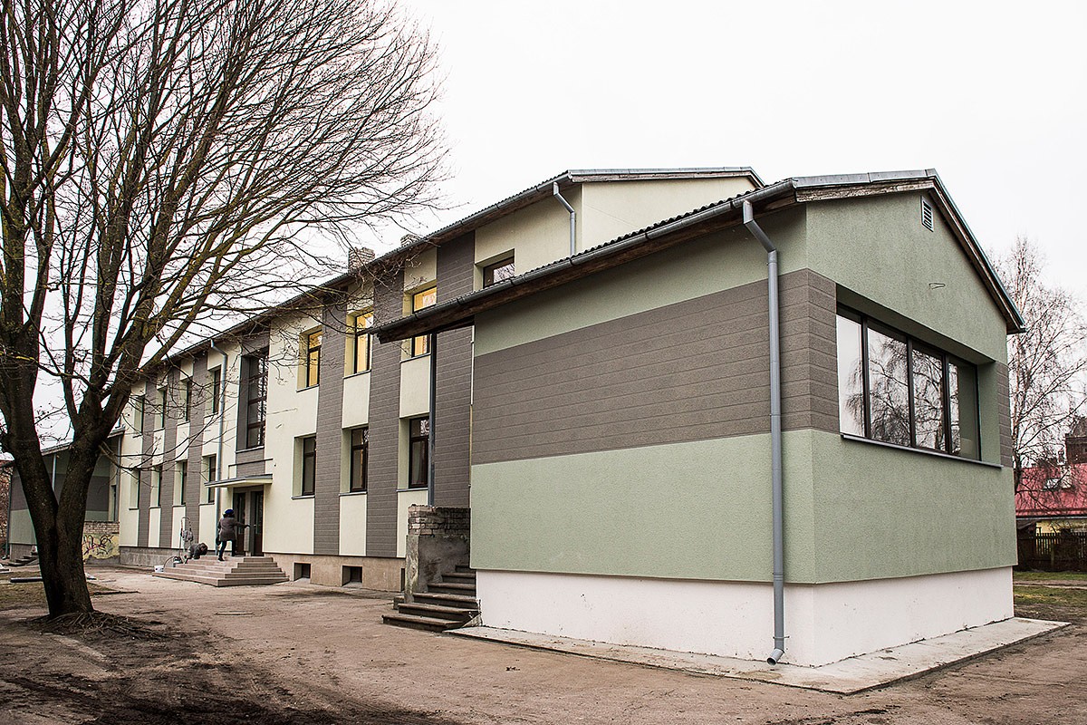 Atklās Liepājas Dizaina un mākslas vidusskolas renovēto izglītības ēku
