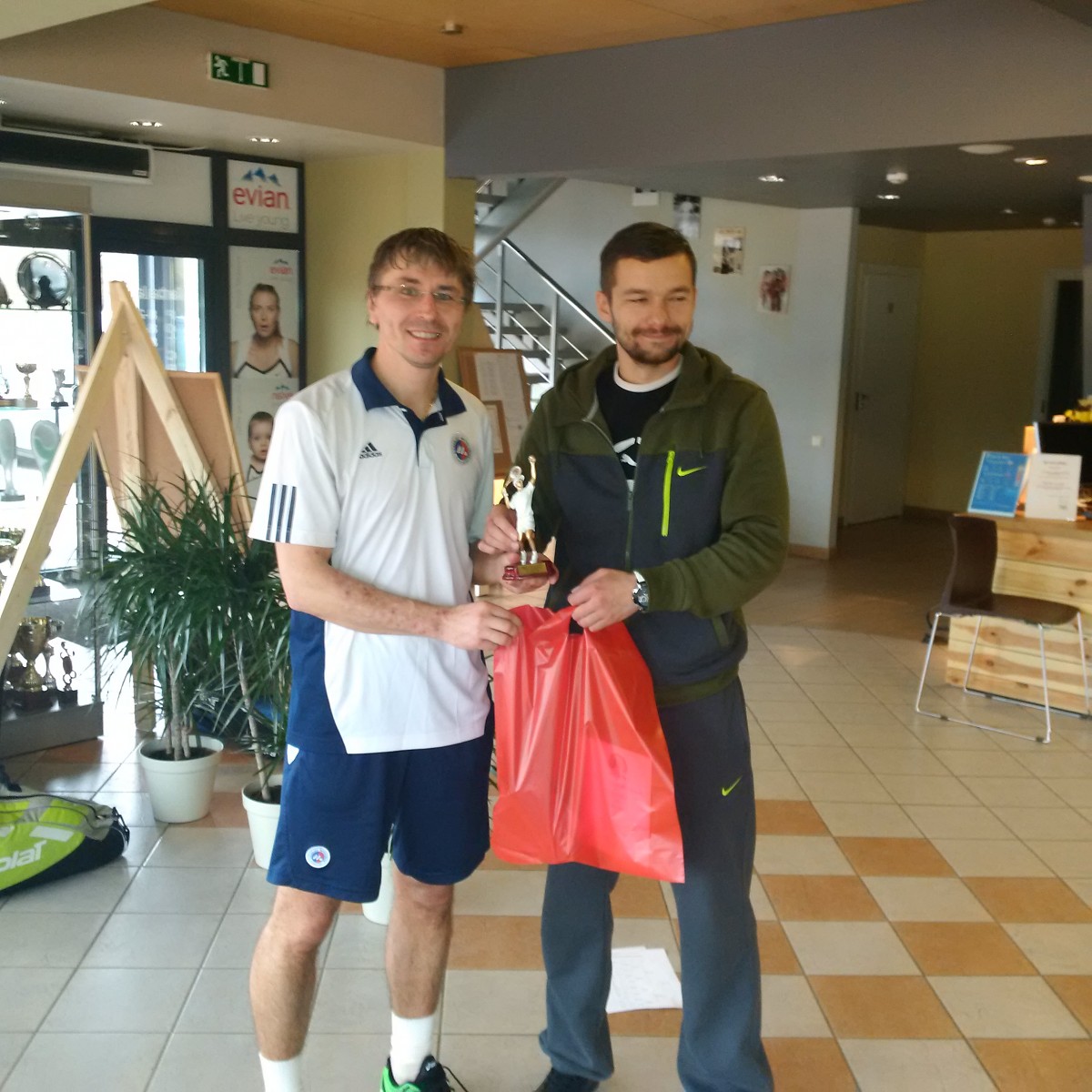 Kādreizējie Liepājas Tenisa sporta skolas audzēkņi dominē Ādažos
