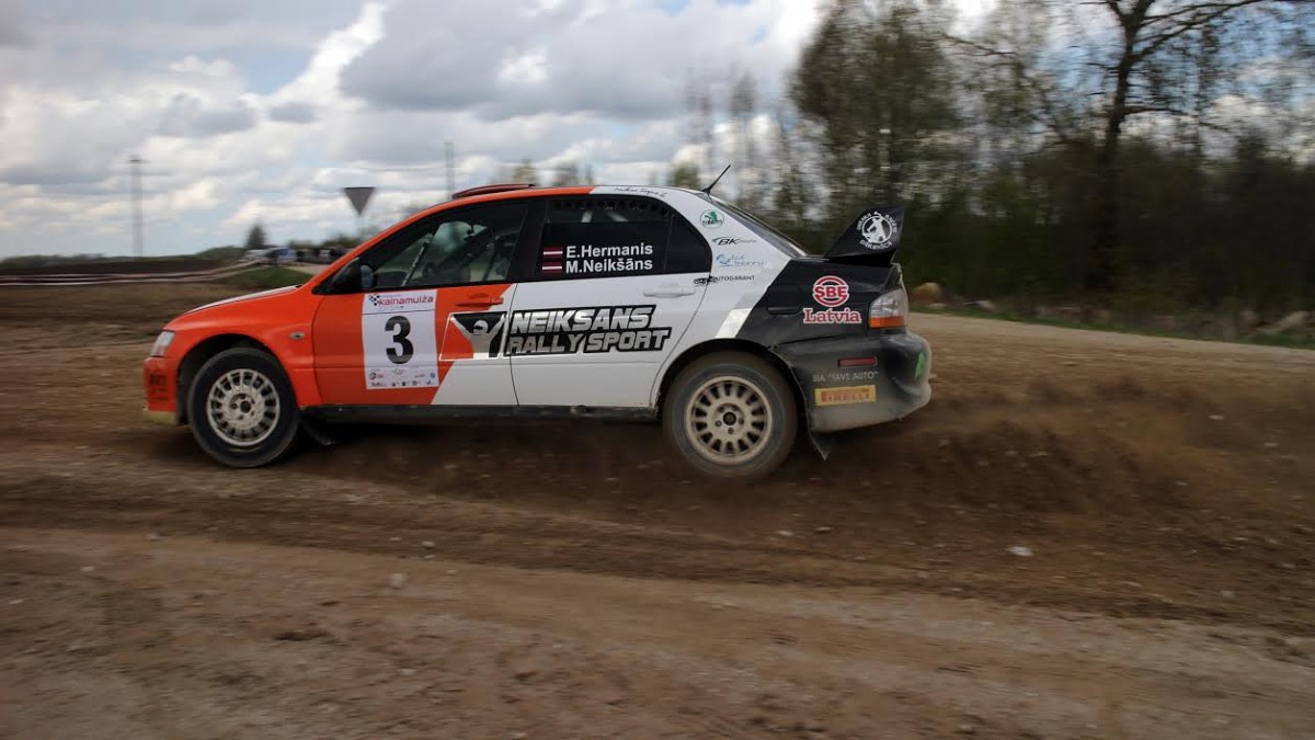 Hermanis/Neikšāns rallijsprintā “Kalnamuiža 2015” uzvar ar četru sekundes simtdaļu pārsvaru