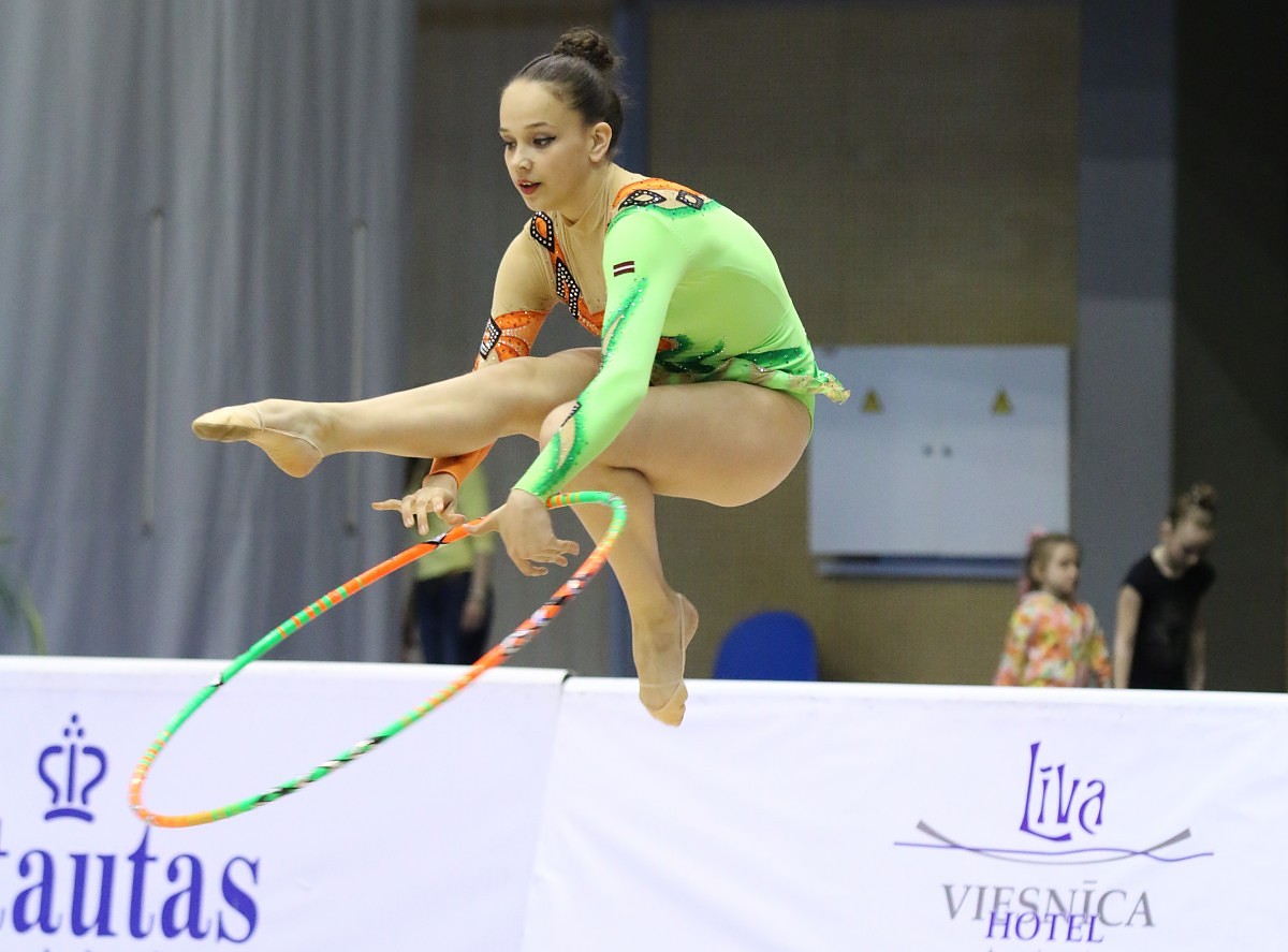 Liepājas vingrotājas sāk sekmīgi