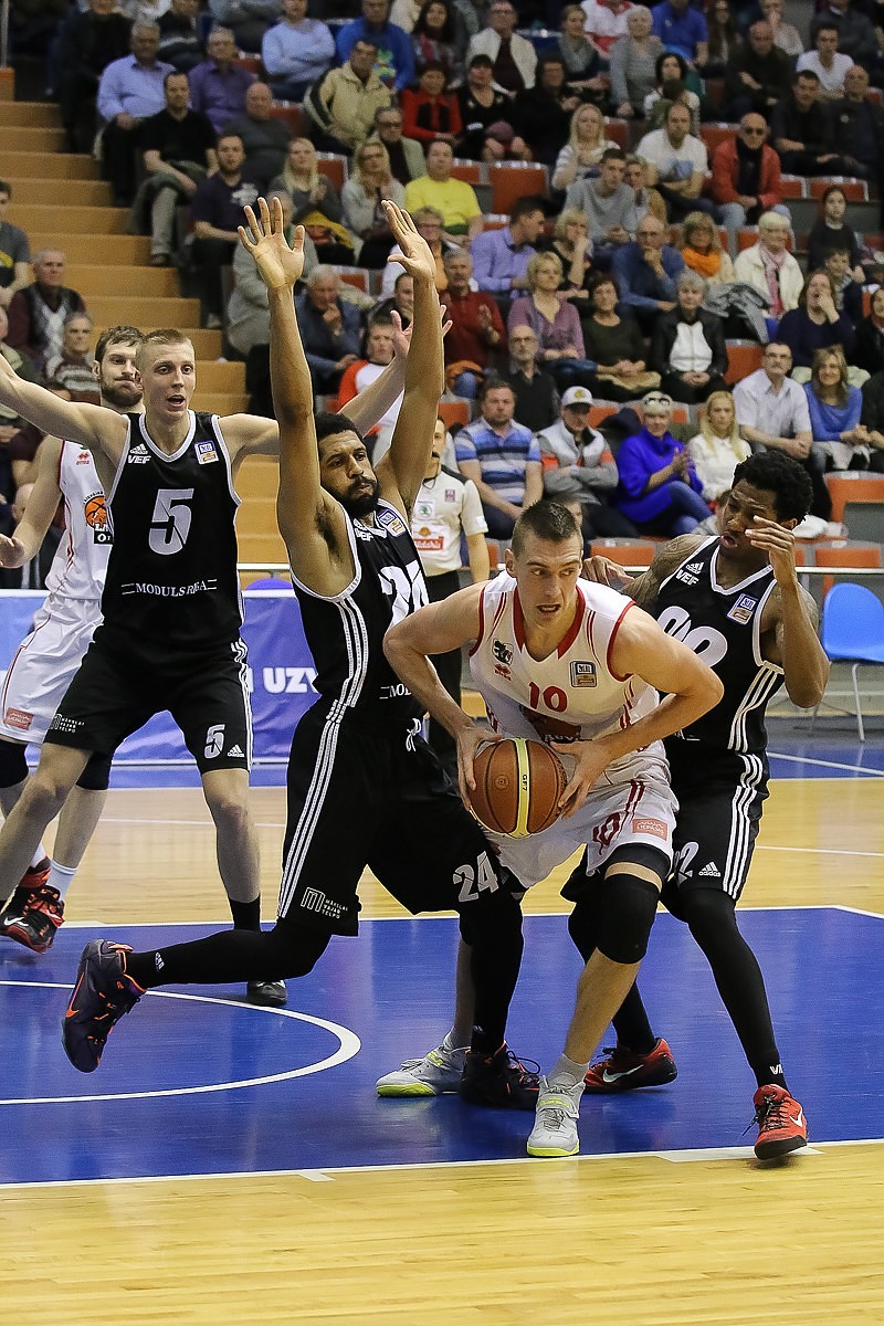 Helmanis un “Liepāja/Triobet” Kandavā “nokautē” VEF