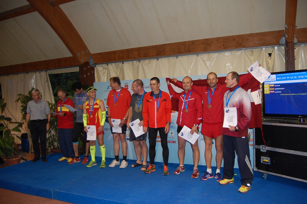 Vieglatlētikas seniori no Eiropas čempionāta atgriežas ar bronzas medaļu