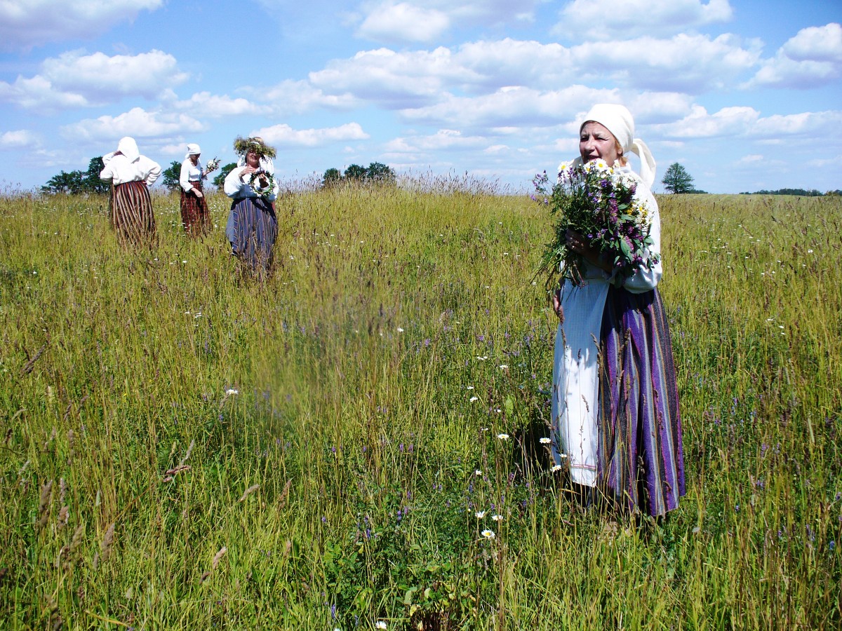 Aicina uz Ielīgošanu folkloras centrā “Namīns”