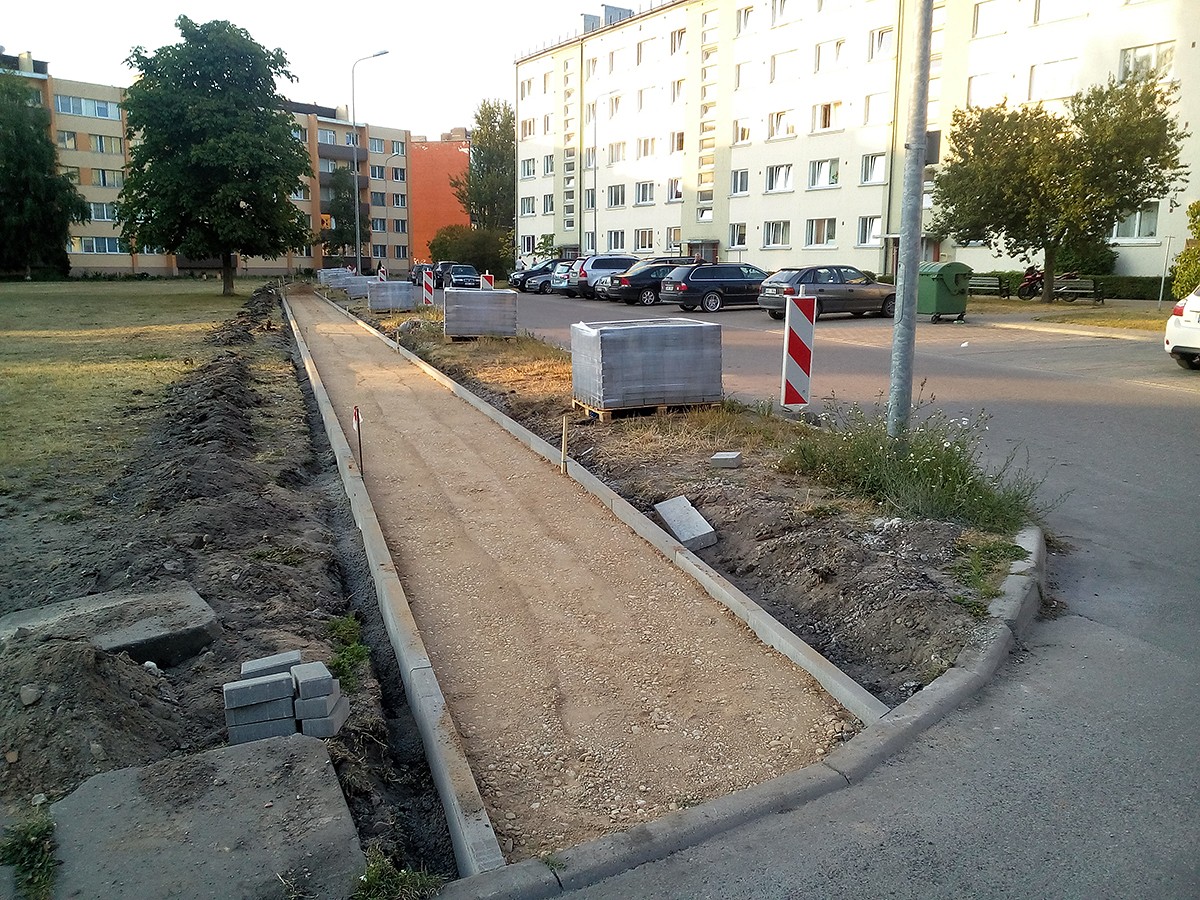 Notiek ietves renovācija Klaipēdas ielas posmā no ēkas Nr.84 līdz ēkai Nr.110