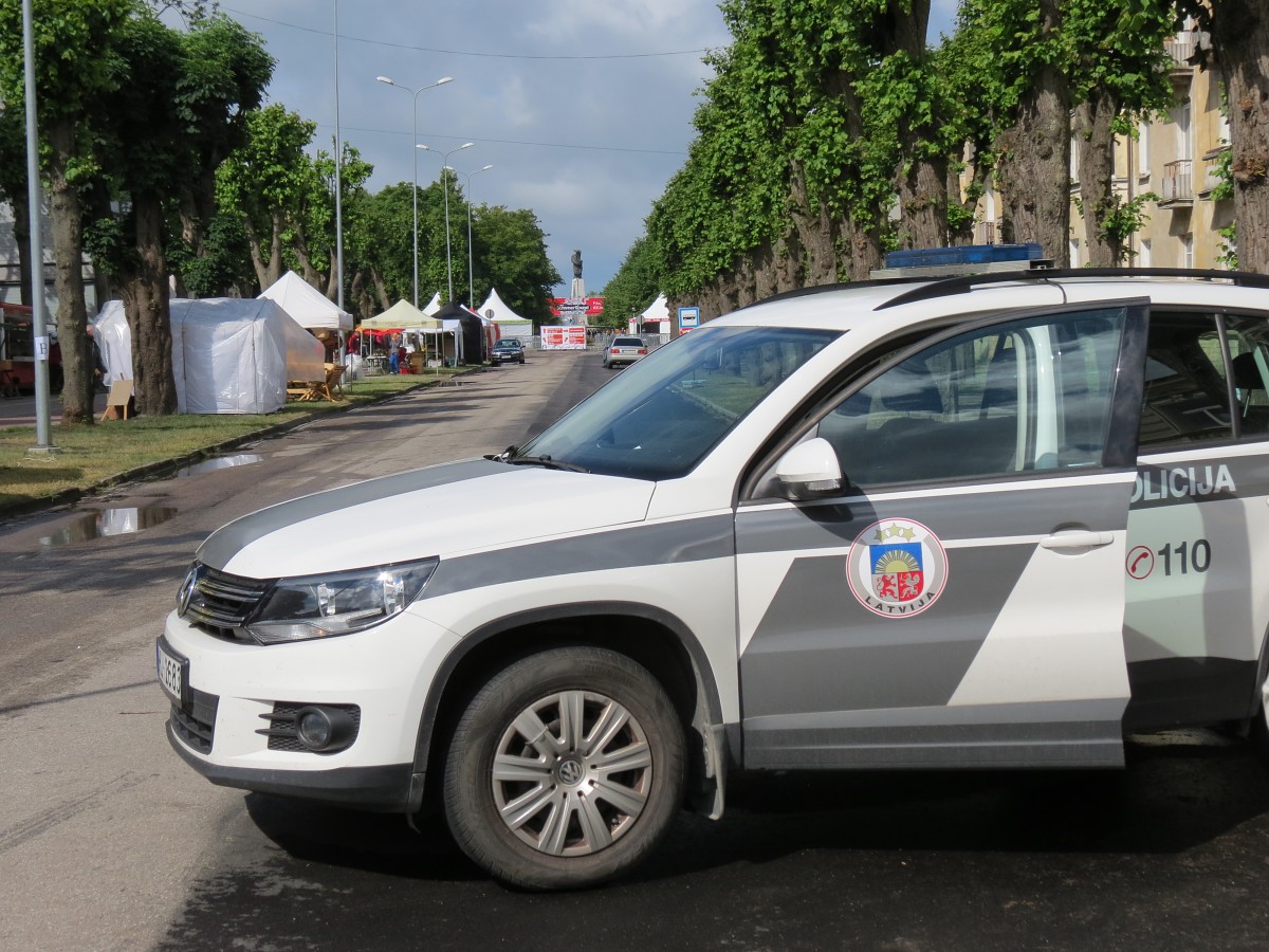 Festivālā reģistrēti deviņi ar narkotikām saistīti pārkāpumi; arī dūru vicināšana un zādzības