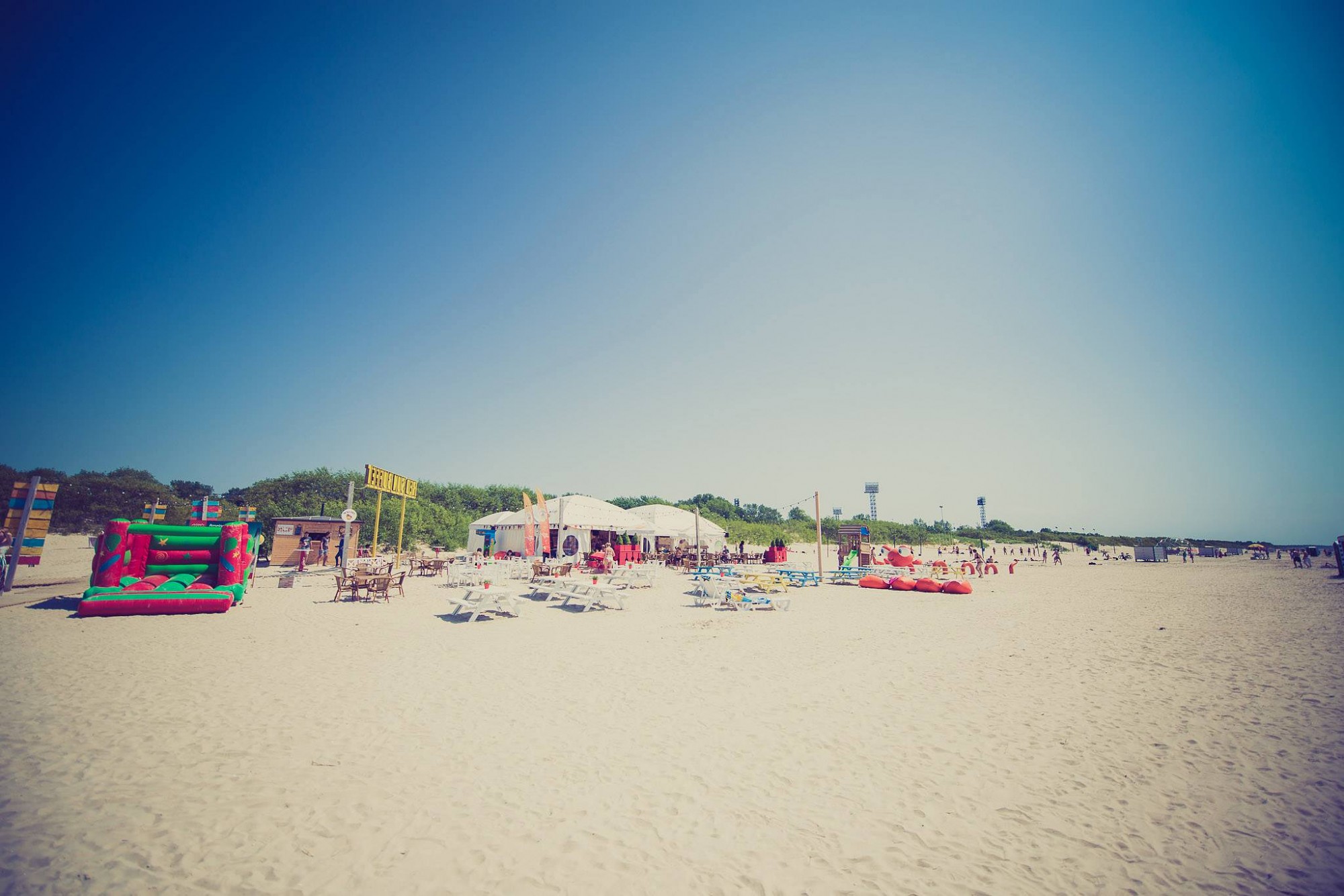 “Red Sun Buffet” noslēdz savu ilgāko pludmales sezonu