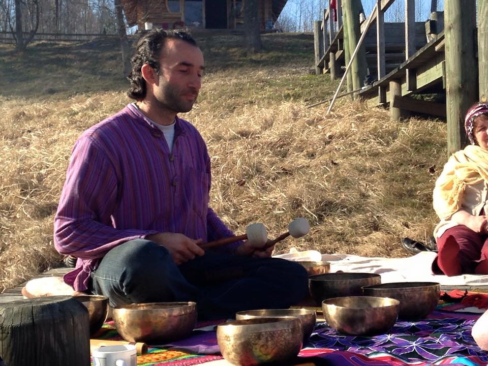 Meditē un gūst zināšanas