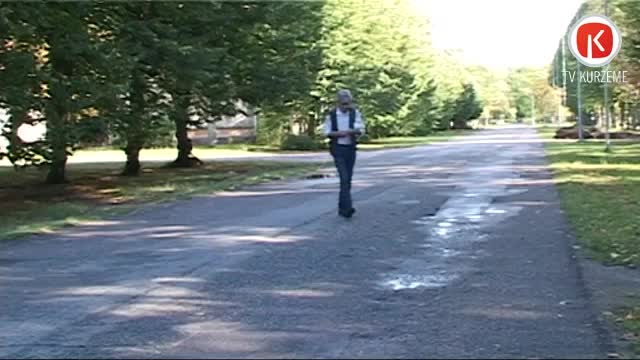 Notriec sievieti un pēc tam izlec pa logu