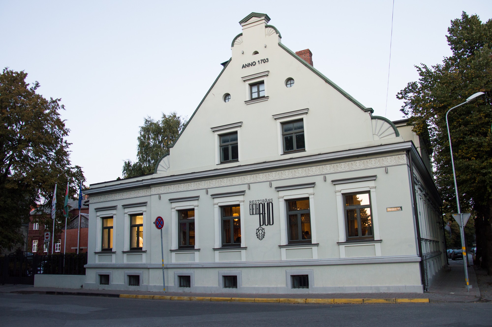Liepājā atvērts jauns restorāns “Fifth Bud”