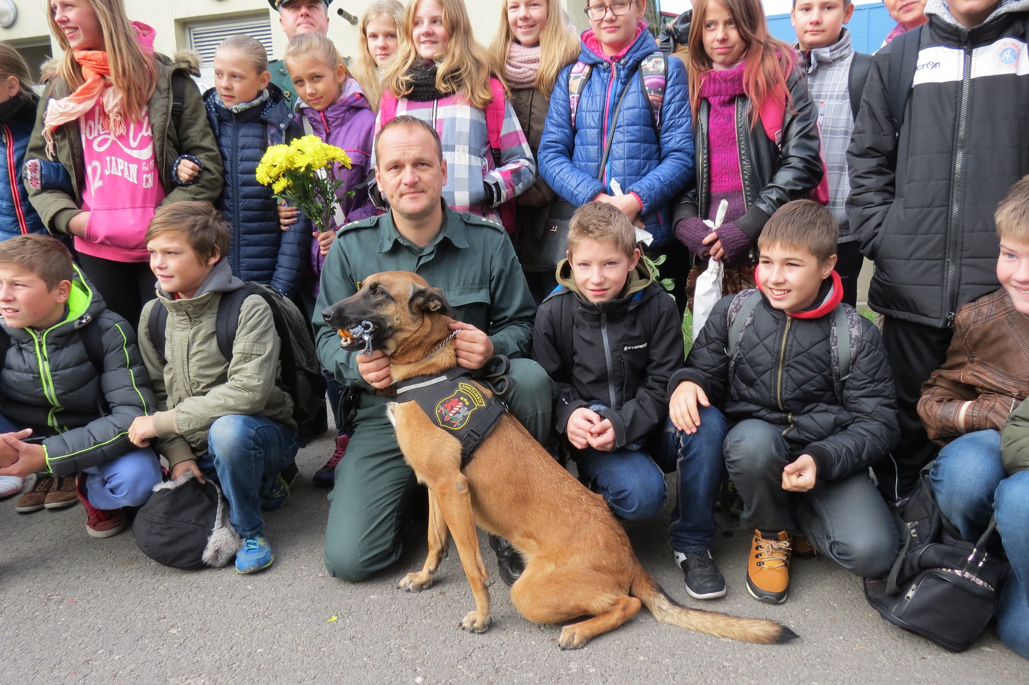 Operatīvie dienesti ver durvis ciemiņiem
