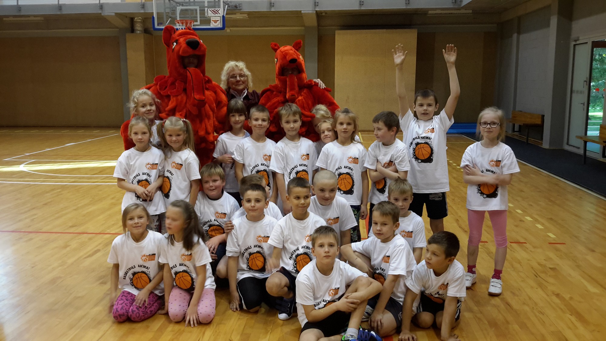 Karjeras nedēļā atver skolēniem durvis uz basketbola spēli