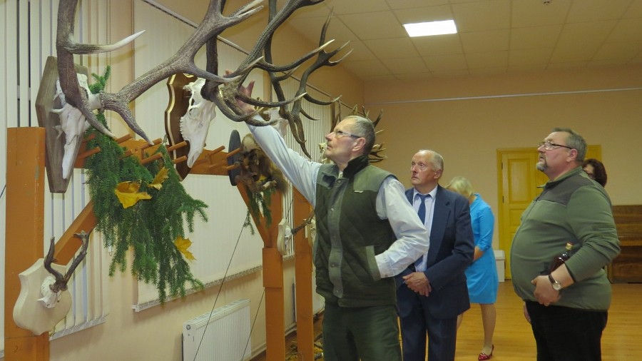 Pāvilostā aizrit pirmā medību balle